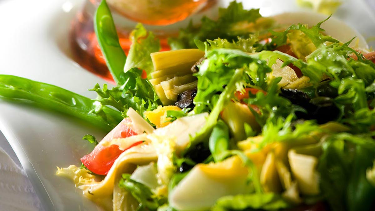 Vegetarian-Nicoise-Salad