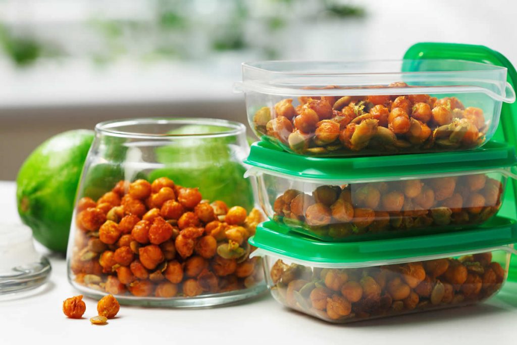 Crispy-Chickpeas-and-Pumpkin-Seeds-with-Lime