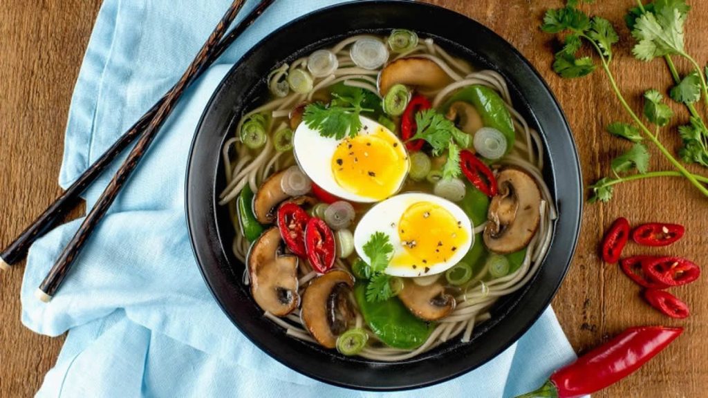 Spinach-and-Mushroom-Soba-Noodle-Soup