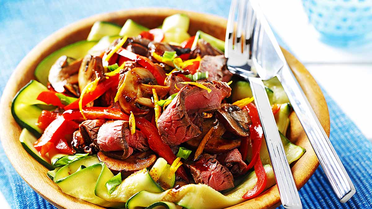 citrus-beef-on-zucchini-ribbons