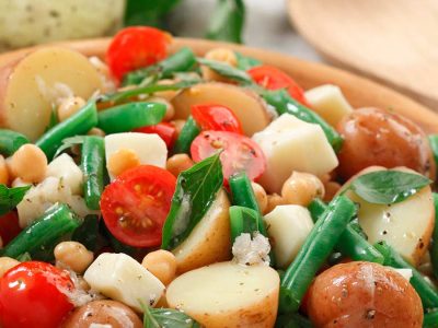 lemony-potato-salad-with-chickpeas-and-mozzarella