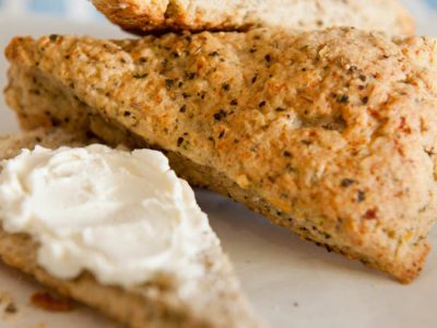 herbed-cottage-cheese-pan-bread
